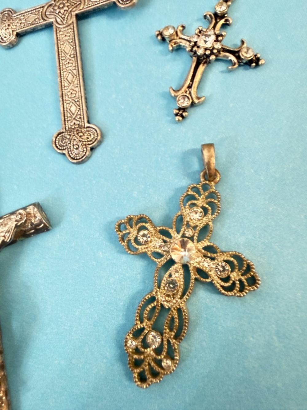 Bundle of 5 Crosses - Picture 8 of 13